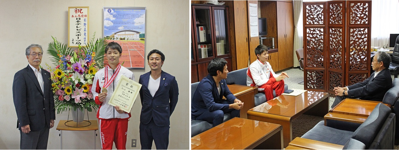 （左から）松下学長、杉野さん、村田助教