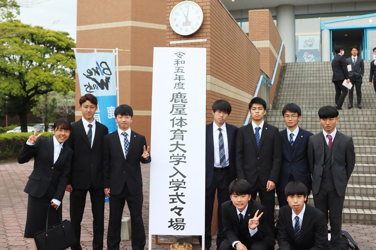 会場外の様子