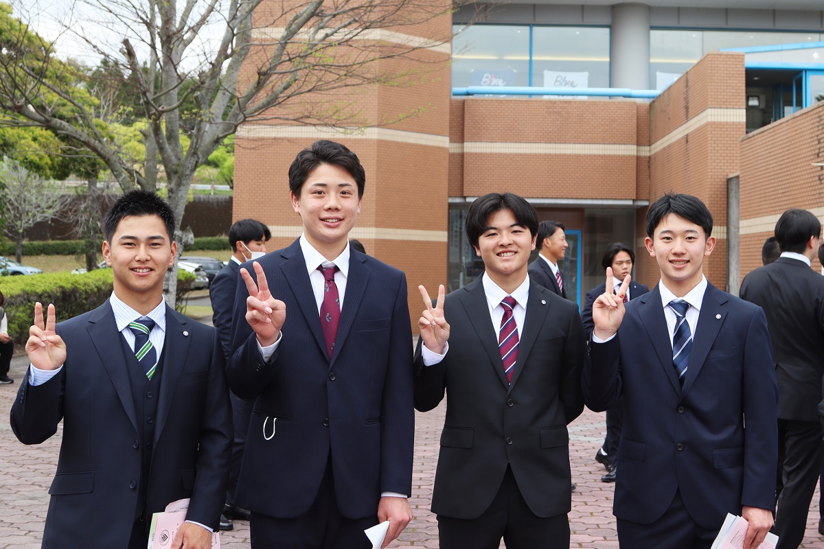会場外の様子
