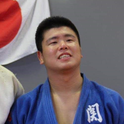 小崎 亮輔